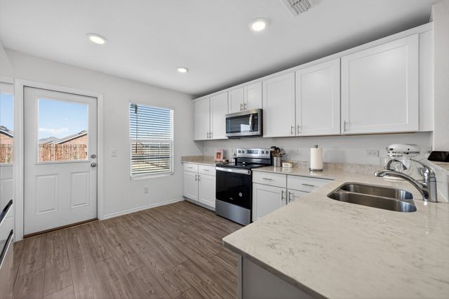 2081 Henrietta Drive, Forney, TX 75126