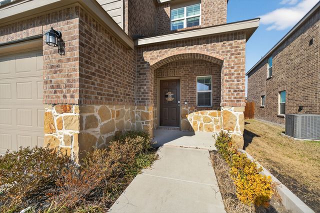 2081 Henrietta Drive, Forney, TX 75126