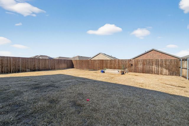 2081 Henrietta Drive, Forney, TX 75126