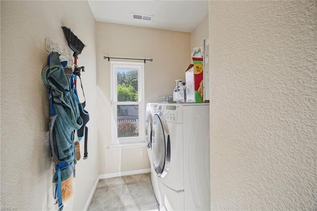 2505 Belmont Stakes DR, Virginia Beach, VA 23456