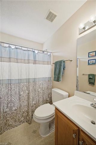 2505 Belmont Stakes DR, Virginia Beach, VA 23456