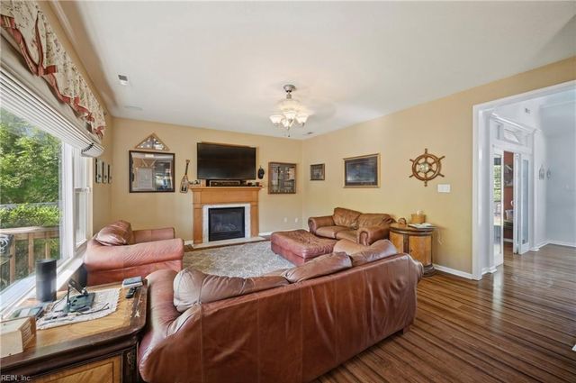 2505 Belmont Stakes DR, Virginia Beach, VA 23456