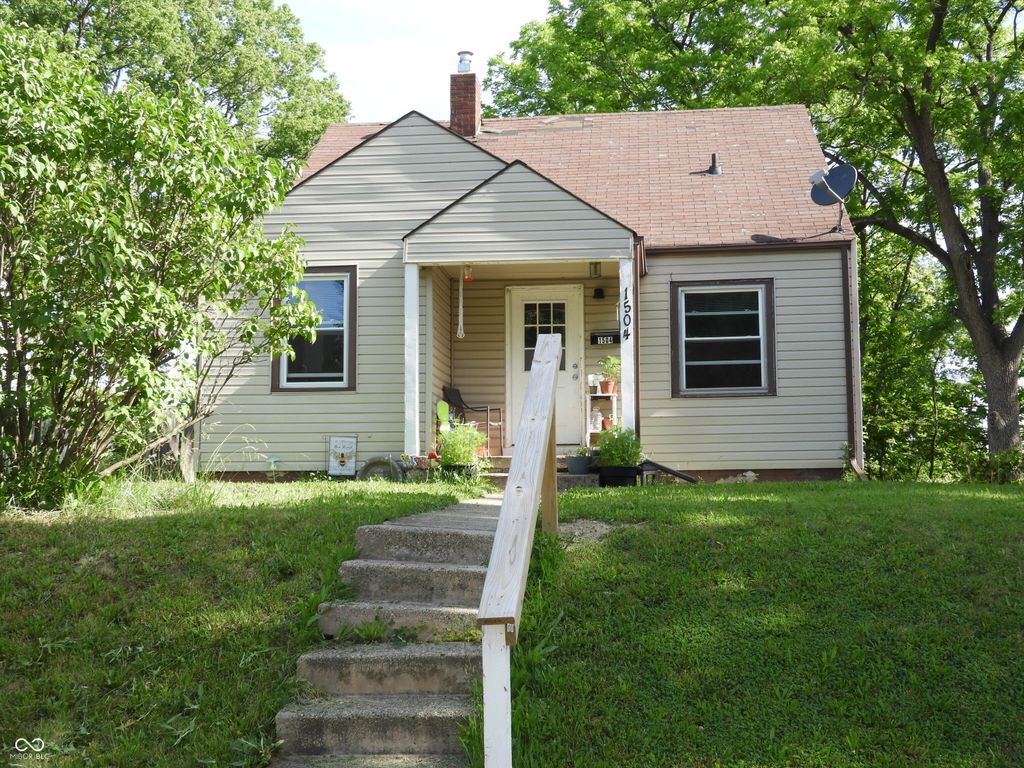 1504 W 11th Street, Anderson, IN 46016