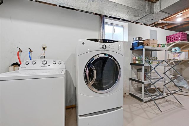 3007 W 49th Terrace, Westwood, KS 66205