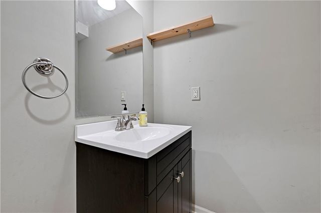 3007 W 49th Terrace, Westwood, KS 66205