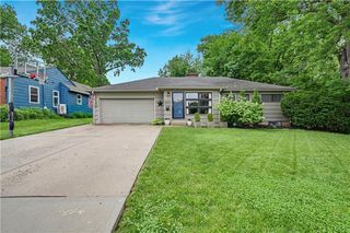 3007 W 49th Terrace, Westwood, KS 66205