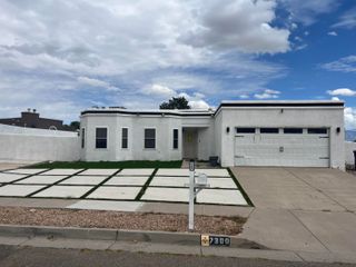 7300 TARGET Lane NW, Albuquerque, NM 87120