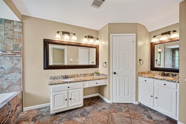1512 Pine Grove Lane, Pearland, TX 77581