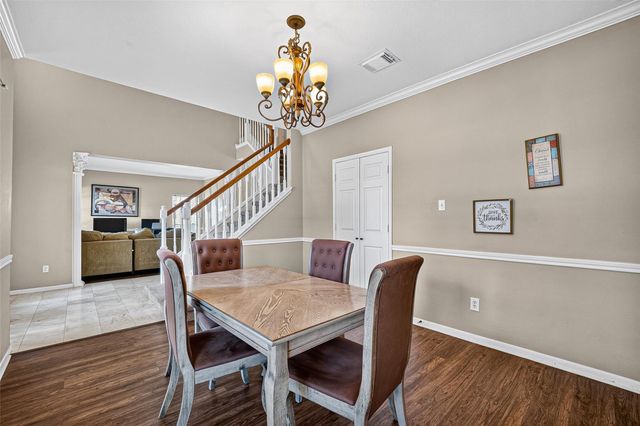 1512 Pine Grove Lane, Pearland, TX 77581