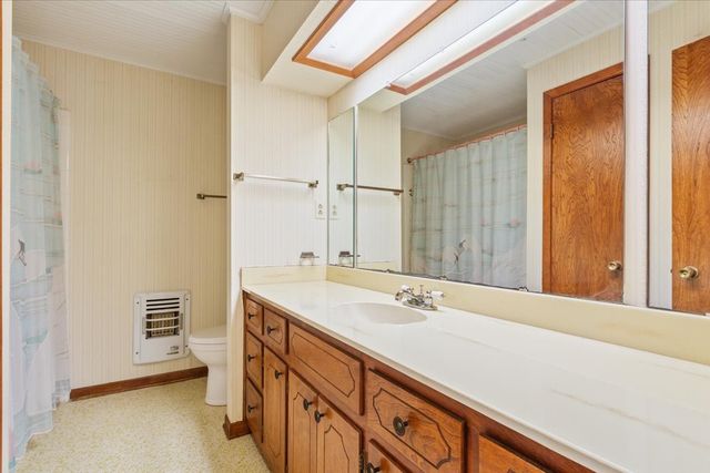 208 S Hedwig Street, Riesel, TX 76682