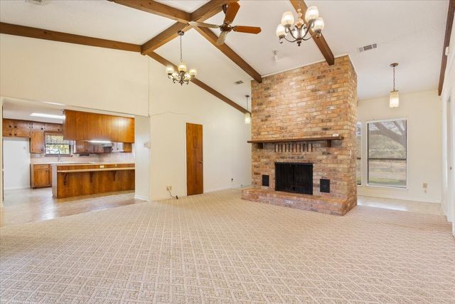 208 S Hedwig Street, Riesel, TX 76682