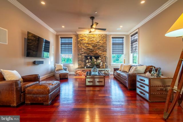 301 JULIAN CT, Plymouth Meeting, PA 19462
