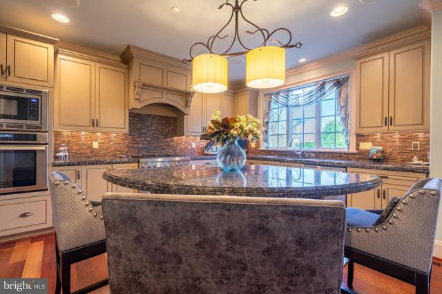 301 JULIAN CT, Plymouth Meeting, PA 19462