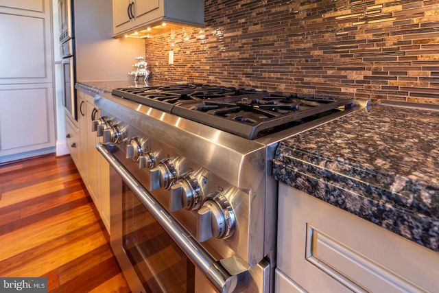 301 JULIAN CT, Plymouth Meeting, PA 19462