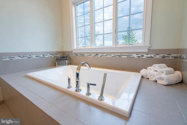 301 JULIAN CT, Plymouth Meeting, PA 19462