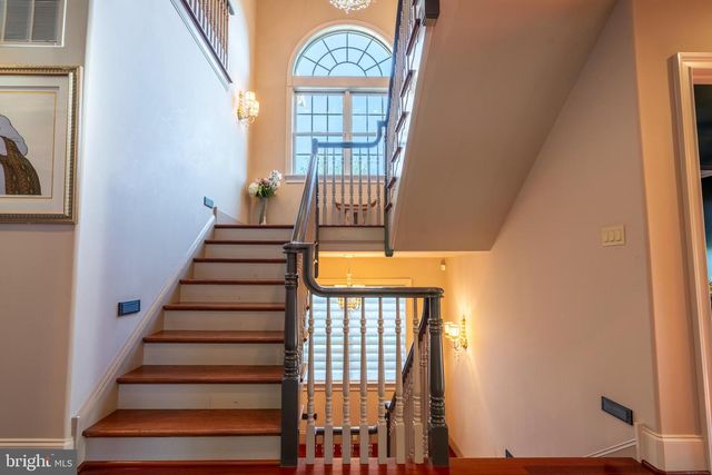 301 JULIAN CT, Plymouth Meeting, PA 19462
