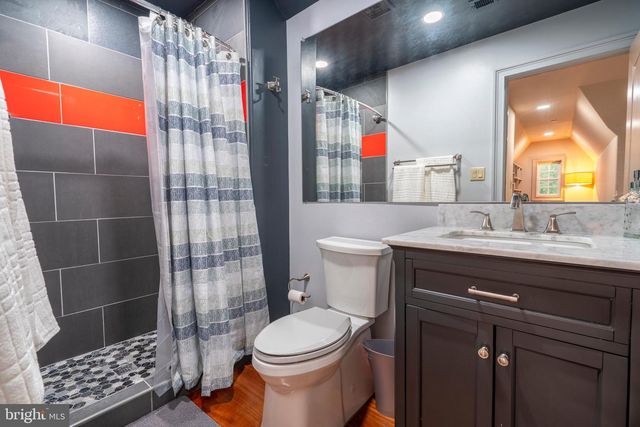 301 JULIAN CT, Plymouth Meeting, PA 19462