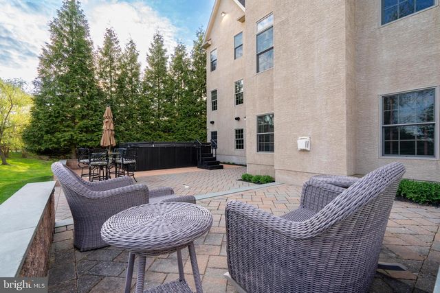 301 JULIAN CT, Plymouth Meeting, PA 19462