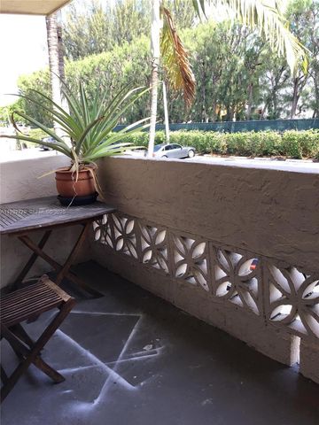 14500 SW 88th Ave 205, Palmetto Bay, FL 33176