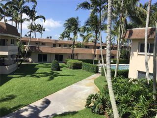 14500 SW 88th Ave 205, Palmetto Bay, FL 33176