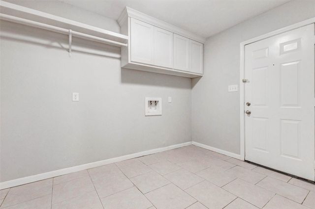 1622 Elk River Road, Houston, TX 77090