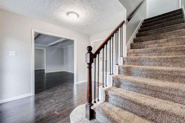 1622 Elk River Road, Houston, TX 77090