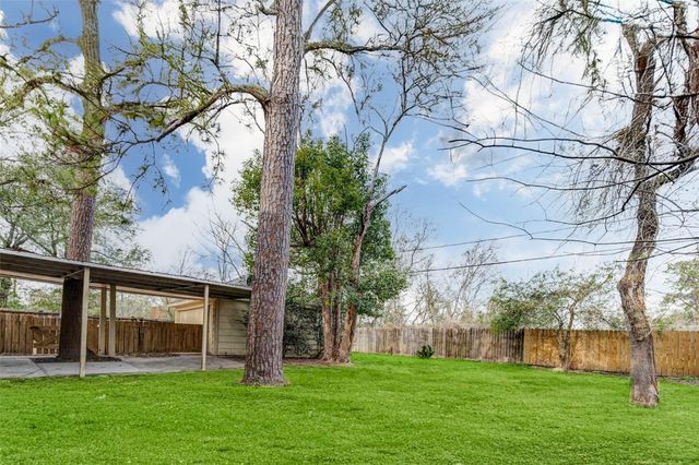 1622 Elk River Road, Houston, TX 77090