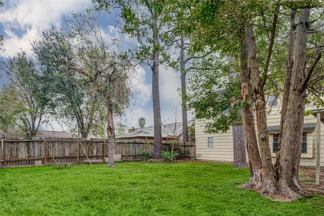 1622 Elk River Road, Houston, TX 77090