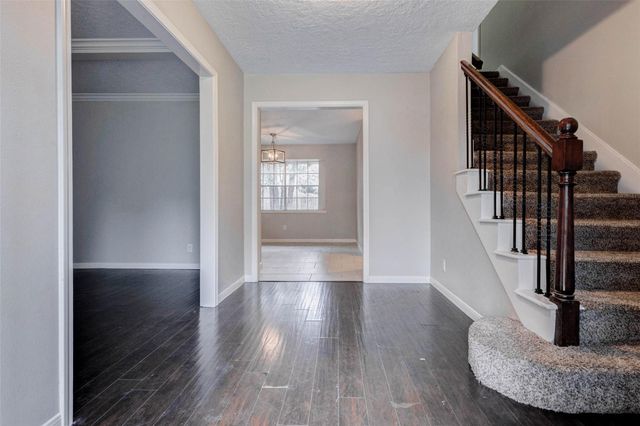 1622 Elk River Road, Houston, TX 77090