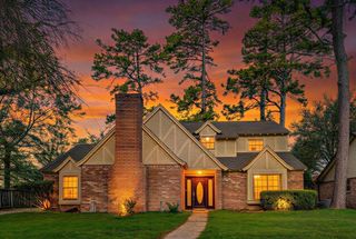 1622 Elk River Road, Houston, TX 77090