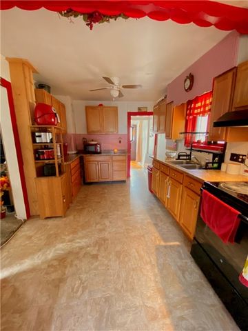 362 South Avenue, Shelby, NY 14103