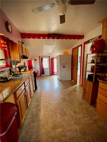 362 South Avenue, Shelby, NY 14103