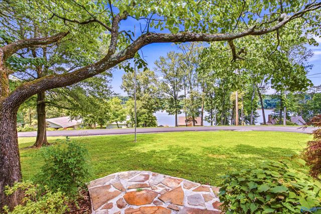 19578 Riverside Street, Athens, AL 35611