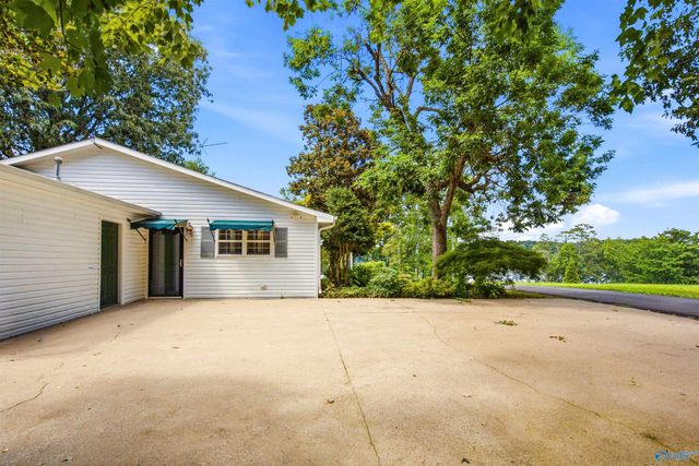 19578 Riverside Street, Athens, AL 35611