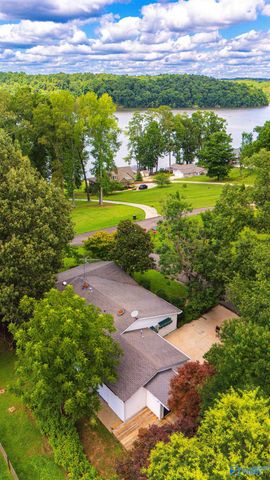 19578 Riverside Street, Athens, AL 35611