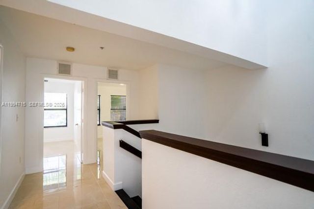 1622 NW 1st Ave 1, Miami, FL 33136