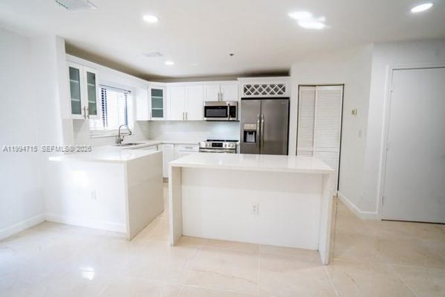 1622 NW 1st Ave 1, Miami, FL 33136