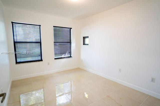 1622 NW 1st Ave 1, Miami, FL 33136