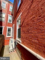 526 WALNUT ST, Reading, PA 19601