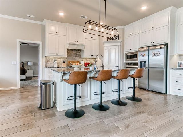 10808 NW 8th Street, Yukon, OK 73099