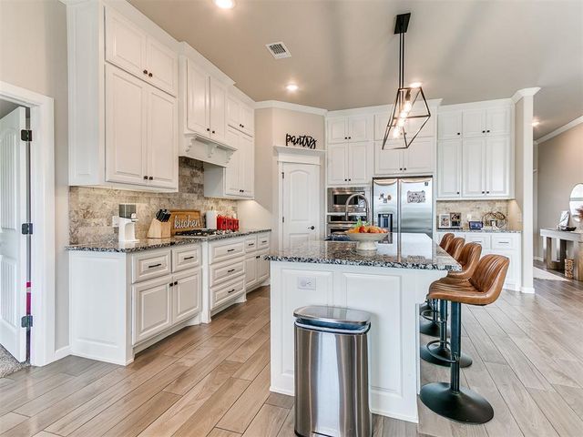 10808 NW 8th Street, Yukon, OK 73099