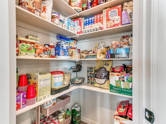 10808 NW 8th Street, Yukon, OK 73099