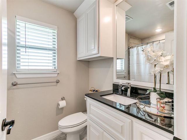 10808 NW 8th Street, Yukon, OK 73099