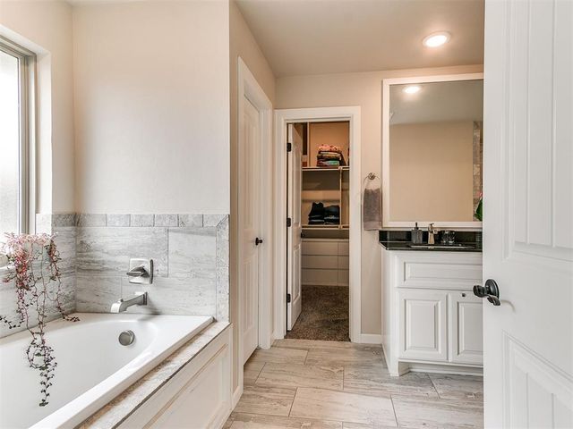 10808 NW 8th Street, Yukon, OK 73099