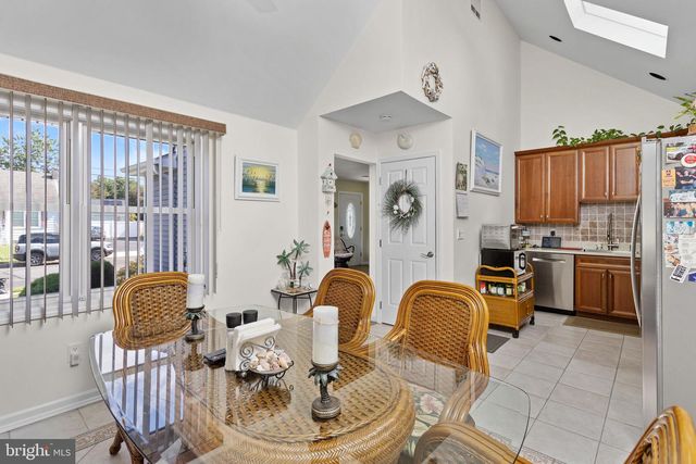9 ABBEY PL, Hamilton, NJ 08610