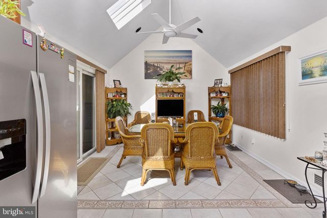 9 ABBEY PL, Hamilton, NJ 08610