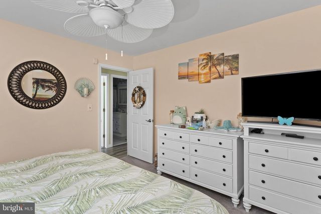 9 ABBEY PL, Hamilton, NJ 08610