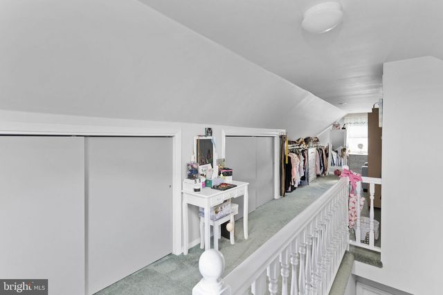 9 ABBEY PL, Hamilton, NJ 08610
