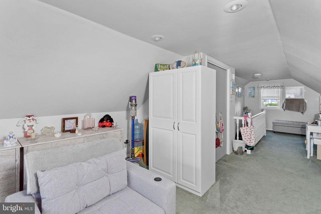 9 ABBEY PL, Hamilton, NJ 08610