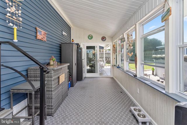 9 ABBEY PL, Hamilton, NJ 08610